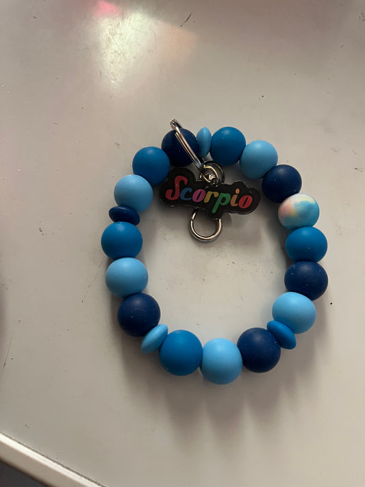 Custom wristlets